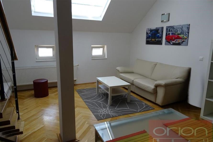 Zařízený byt s terasou na pronájem: Praha 2 - Vinohrady, Záhřebská