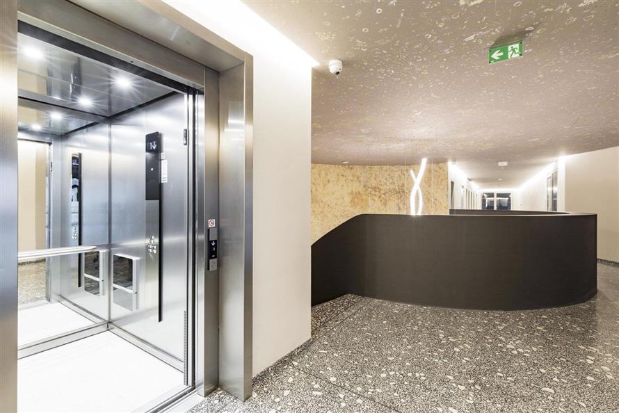 Pronájem bytu s terasou: Praha 5 - Smíchov, Holečkova