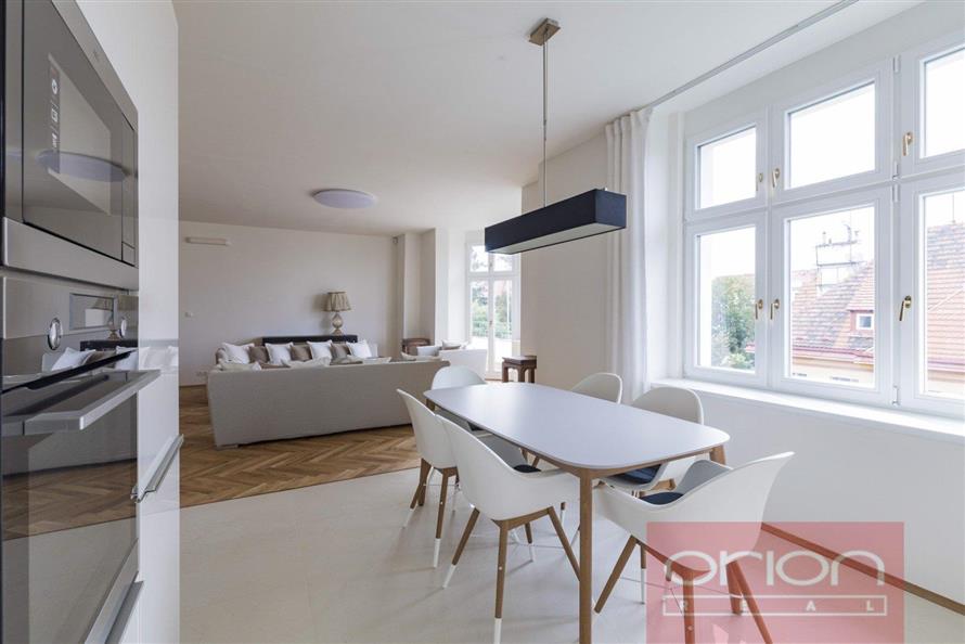 8 091119_9a9a8139.jpg