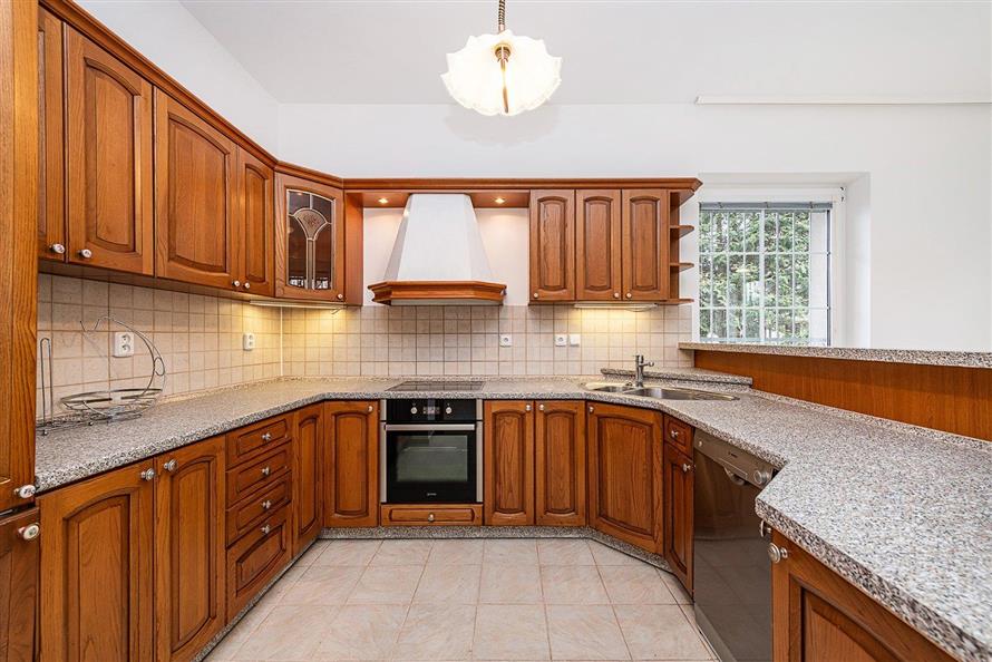 Pronájem domu se zahradou: Praha 6 - Nebušice, K Vizerce