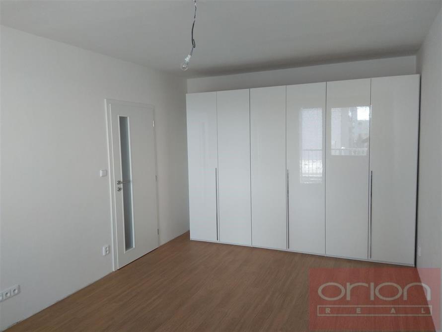 One bedroom apartment with a balcony for rent: Praha 4 - Háje, Emílie Hýblerové