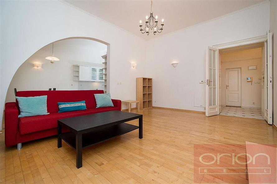 Apartment with balcony for rent: Praha 2 - Vinohrady, Italská