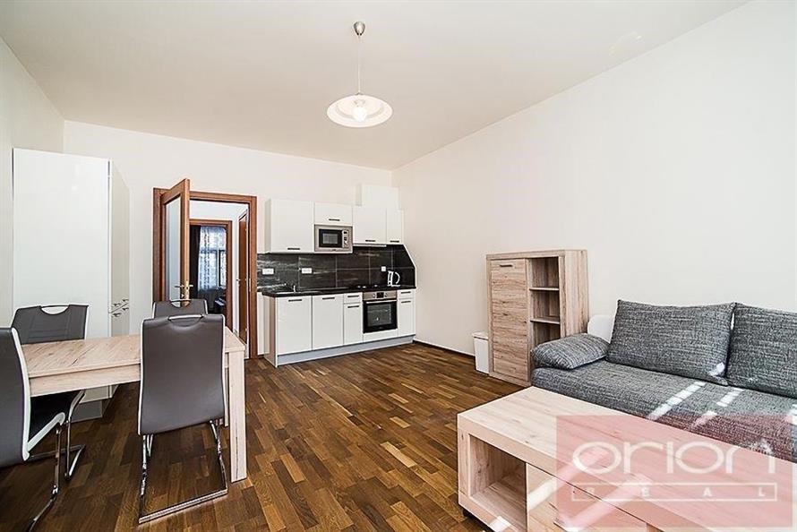 Apartment for rent: Praha 3 - Žižkov, Kubelíkova