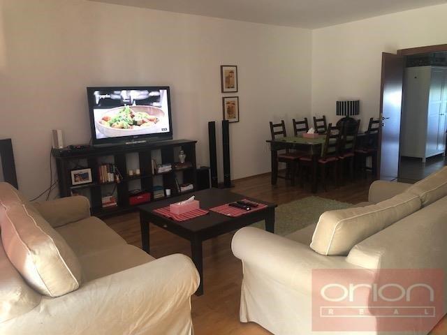 One bedroom apartment with garden and garage for rent:  Praha 6 - Podbaba, Paťanka