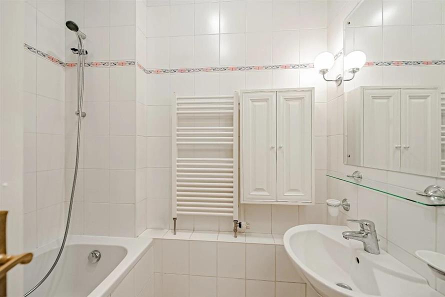 97985494-resize~byt-3-1-drevna-nove-mesto-praha-2.jpg