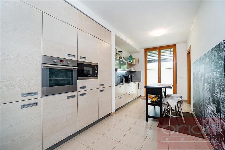 Luxury apartment with terrace for rent: Praha 6 - Střešovice, U laboratoře