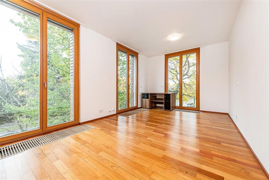 Luxury apartment with terrace for rent: Praha 6 - Střešovice, U laboratoře