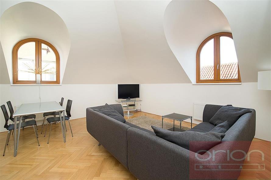 Apartment with garage for rent: Praha 1 - Malá Strana, Vlašská