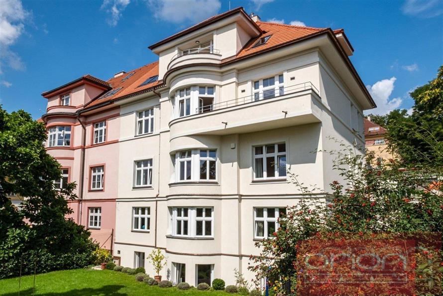 Apartment with a terrace for rent: Praha 10- Vinohrady, Hradešínská