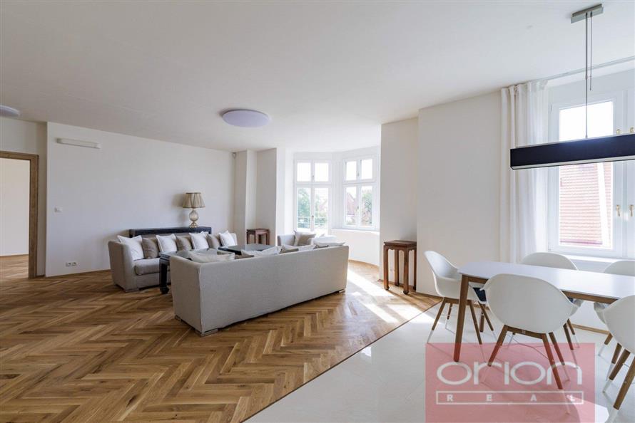 5 091119_9a9a8144.jpg