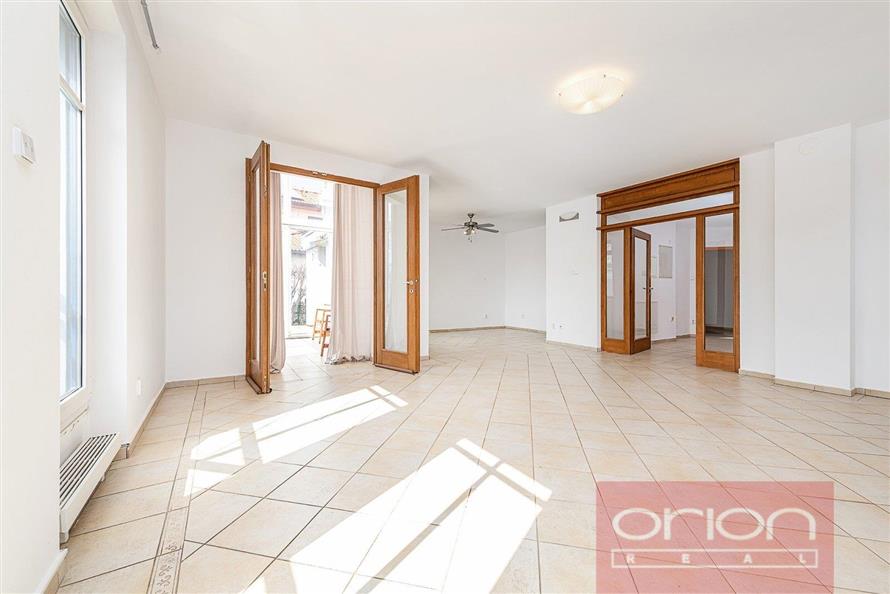 Family house for rent in Prague 5 - Jinonice, Souběžná I