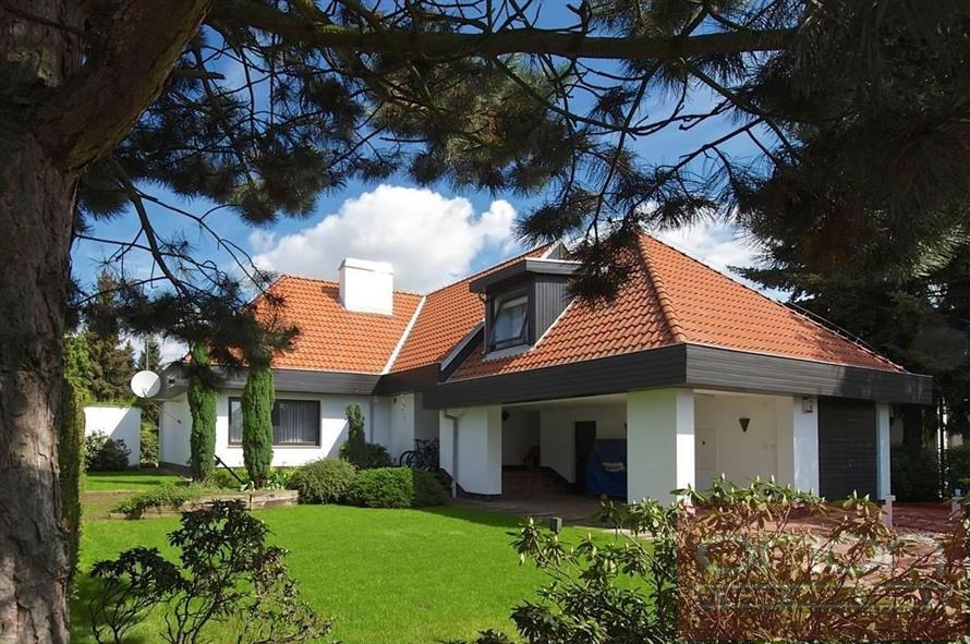 Family house with garden for rent: Praha 4 - Kunratice, Ke hrádku