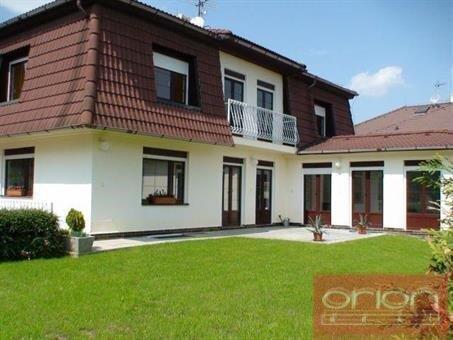 Family house with pool for rent: Praha 6- Nebušice, V Březinkách