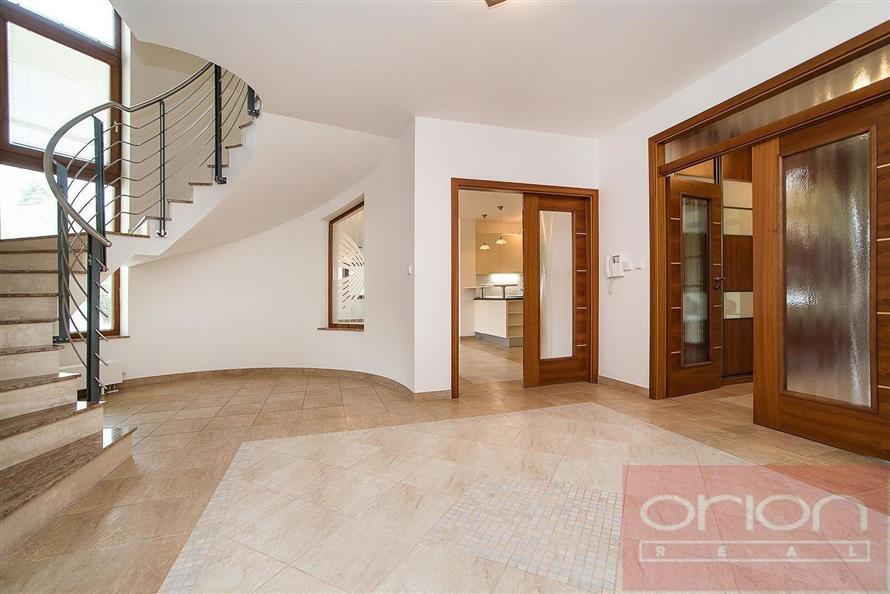 Luxury villa for rent: Praha 6- Nebušice, Spojová