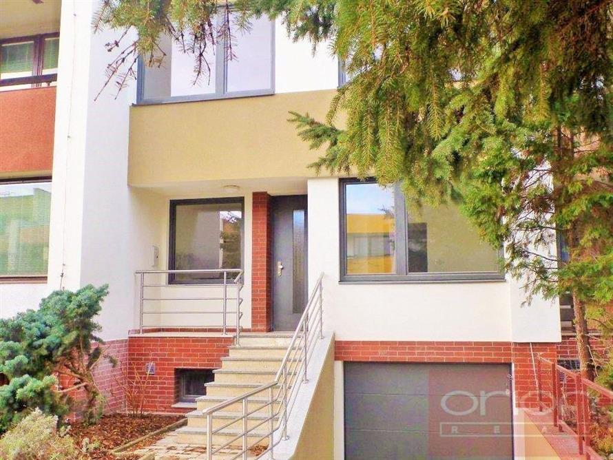 Family house with garden for rent: Praha 6 - Dejvice, K Matěji