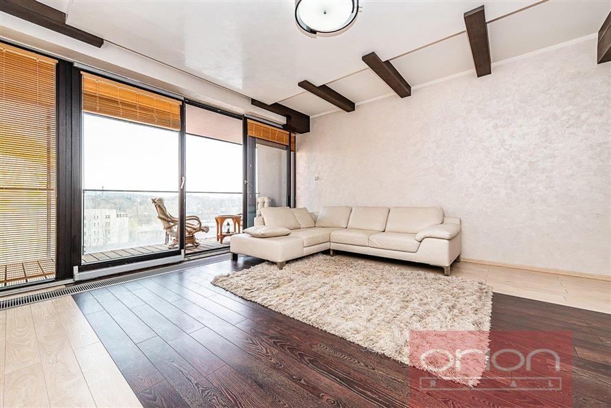 Three bedroom apartment with terrace and balcony for sale: Prague 7 - Holešobvice, V přístavu