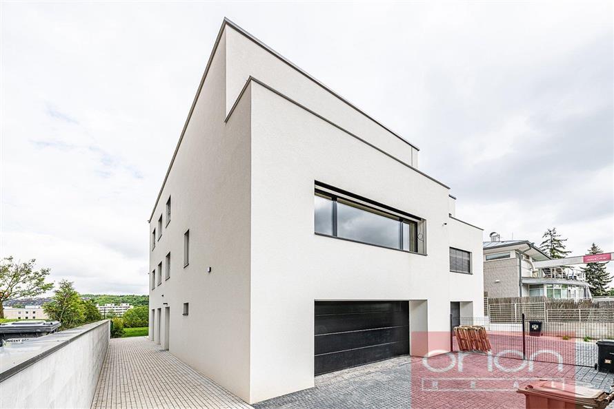 Brand new family house with garden for sale: Prague 5 - Stodůlky